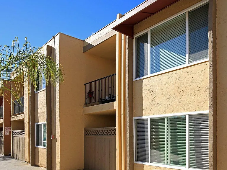 Spring Gardens Apartments — Photo 8
