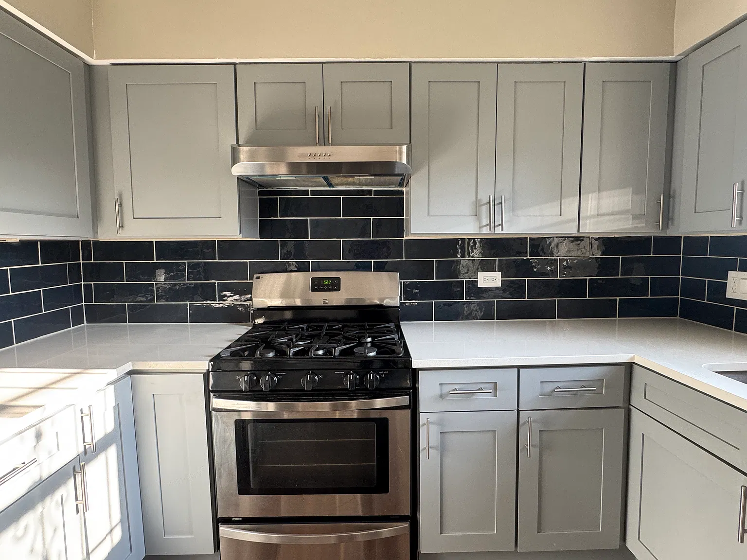 6511 South Ellis Avenue — Photo 3