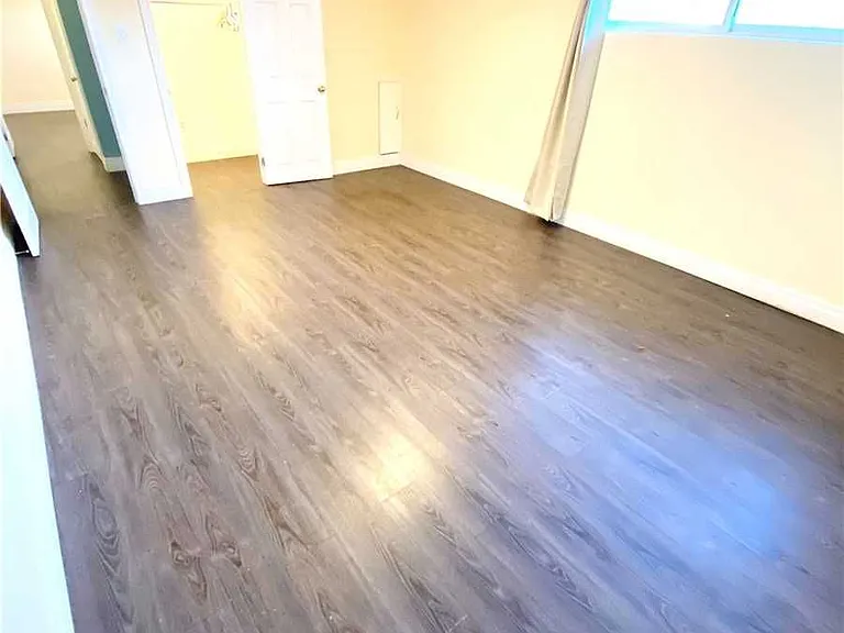 432 Fernleigh Cir — Photo 18