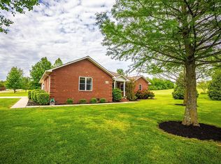 2102 Stonebrook, Dexter, MO 63841