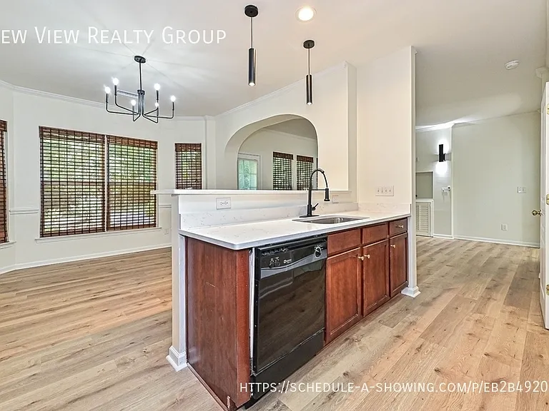 10208 Old Carolina Dr — Photo 8