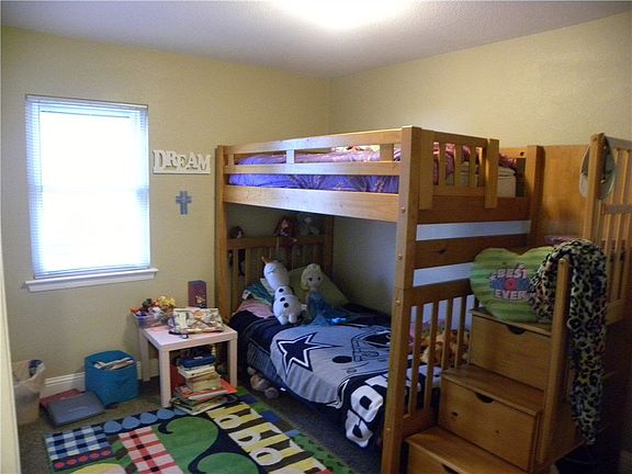 5th image of 823 Milam Dr