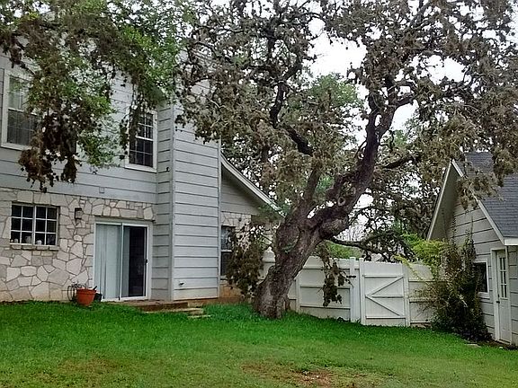 5th image of 126 Doeskin Dr