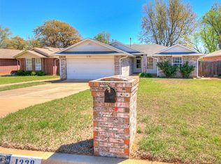 1328 Nottoway Dr, Midwest City, OK 73130
