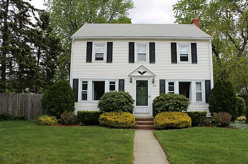 289 Greenwood Ave, Warwick, RI 02886 Zillow