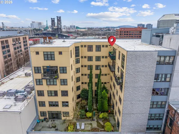411 NW Flanders St APT 805, Portland, OR 97209