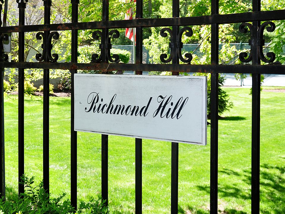 1st image of 18 Richmond Hl