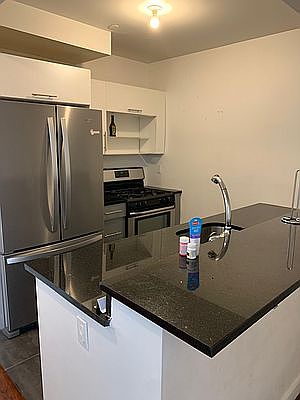5th image of 293 McGuinness Blvd APT 1B