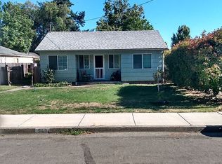 949 SW Rogue River Ave, Grants Pass, OR 97526
