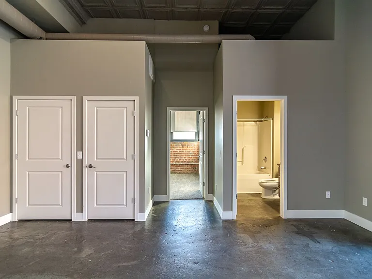 The Junction Apartments — Photo 6