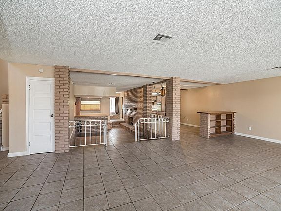 4th image of 17065 Ivy Ave #17065