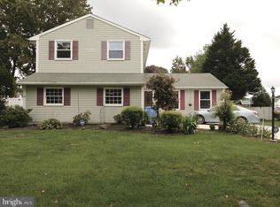 10 Firethorne Rd, Cherry Hill, NJ 08003