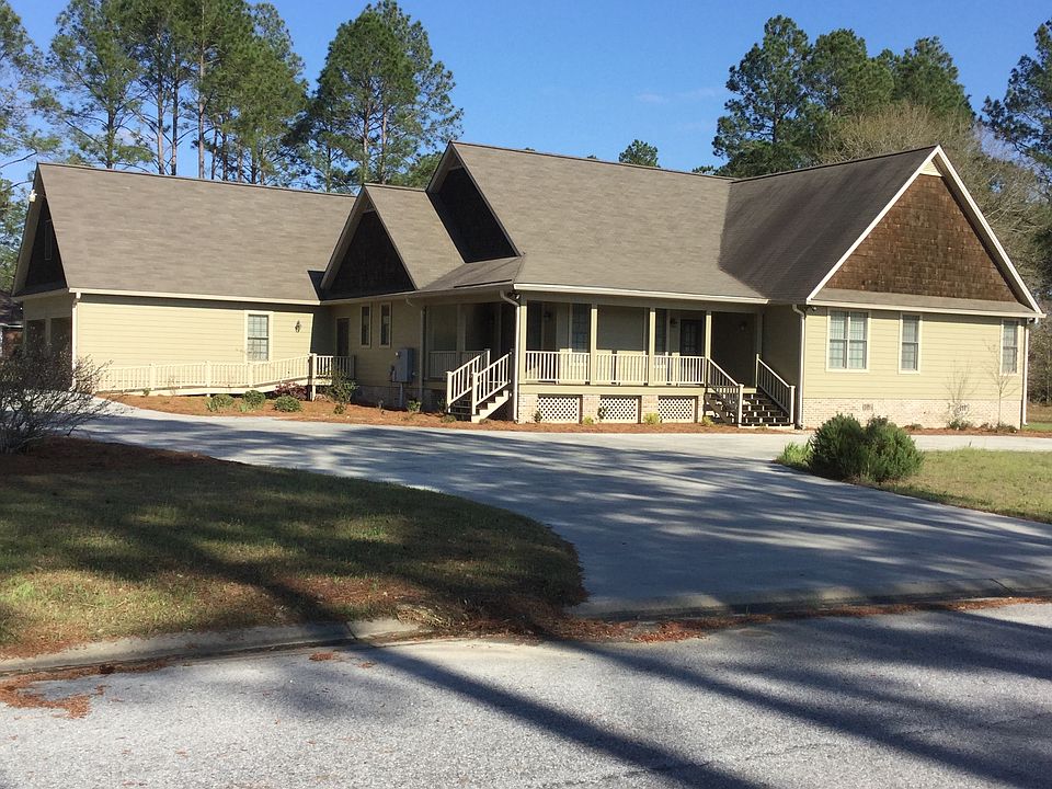 1st image of 226 Leyland Dr