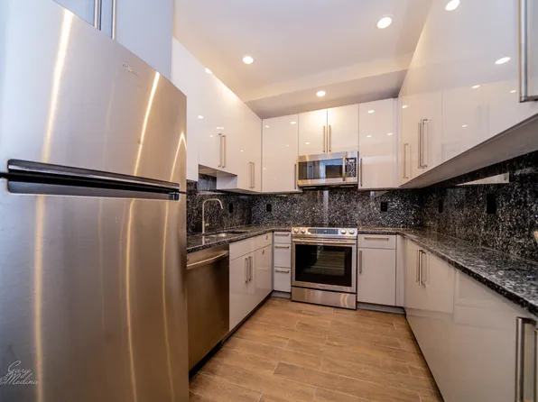 1616 Beacon St, Brookline, MA