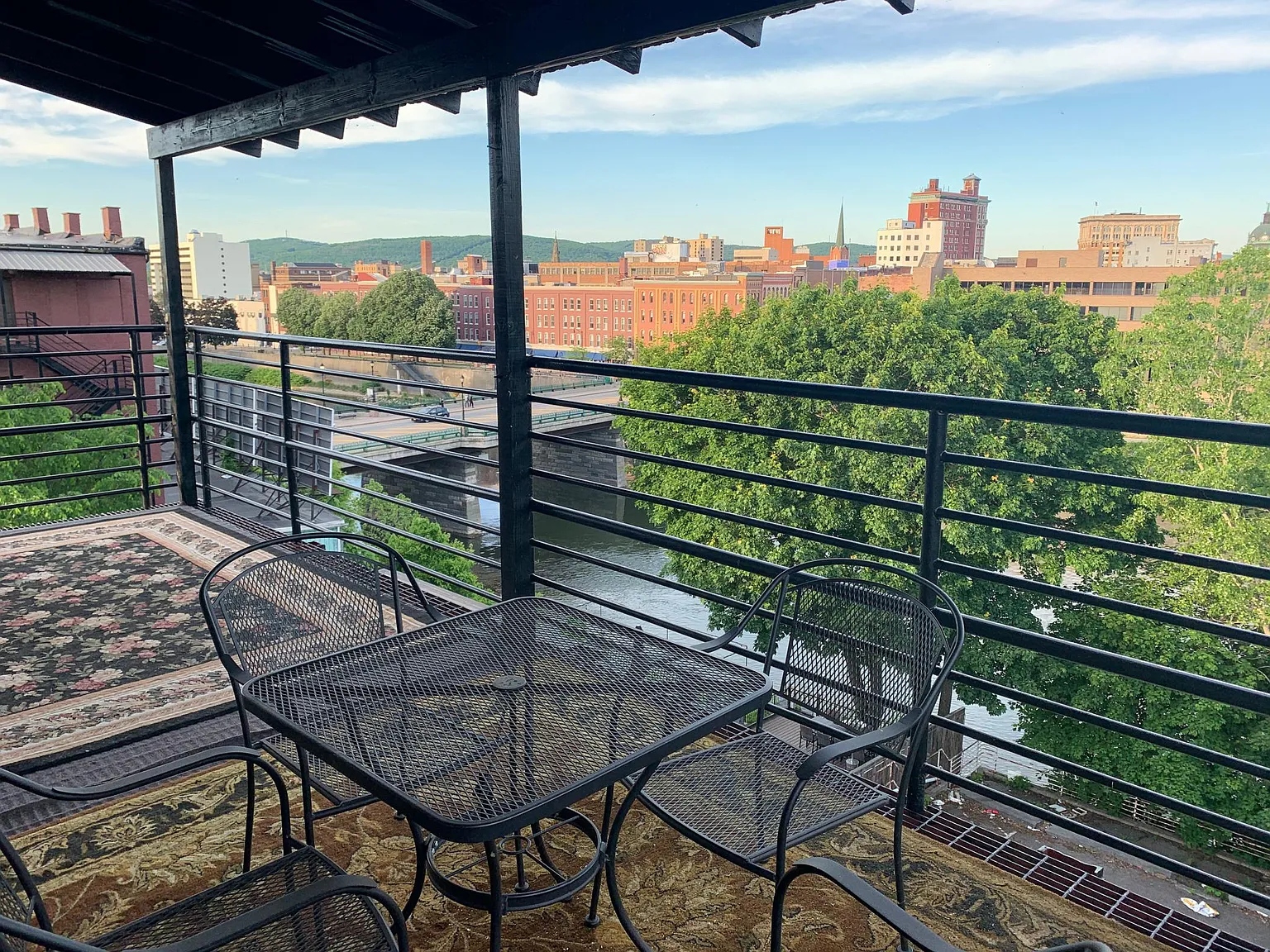 8 bed, 5856 sqft, $12,675 — Photo 4