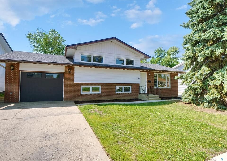 1st image of 52 Aster Cres