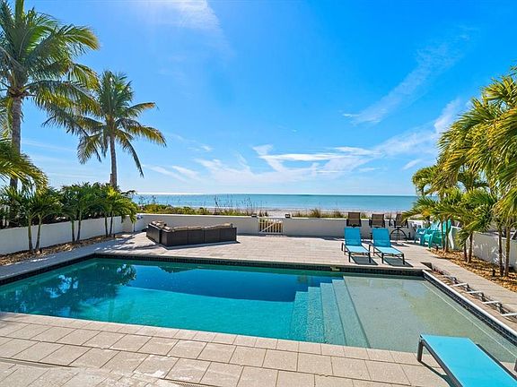 3rd image of 15564 Gulf Blvd