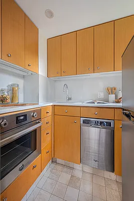 Sold by Compass | media 9
