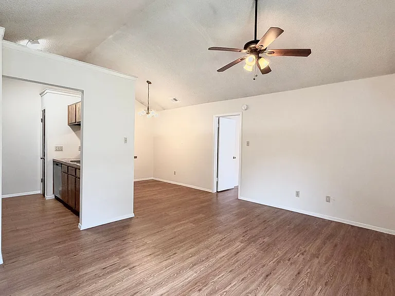 4506 Brown Bark Pl #A — Photo 4