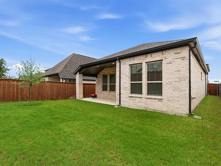 3101 Bell Flower Dr — Photo 34