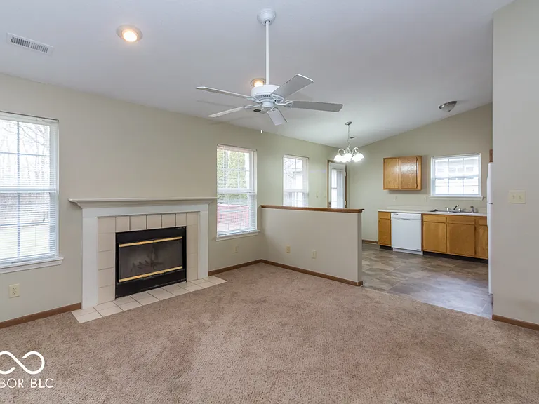 5810 Rolling Bluff Ln — Photo 5