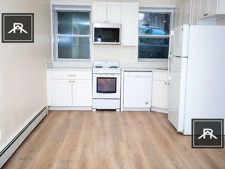 388 Harvard St #2
