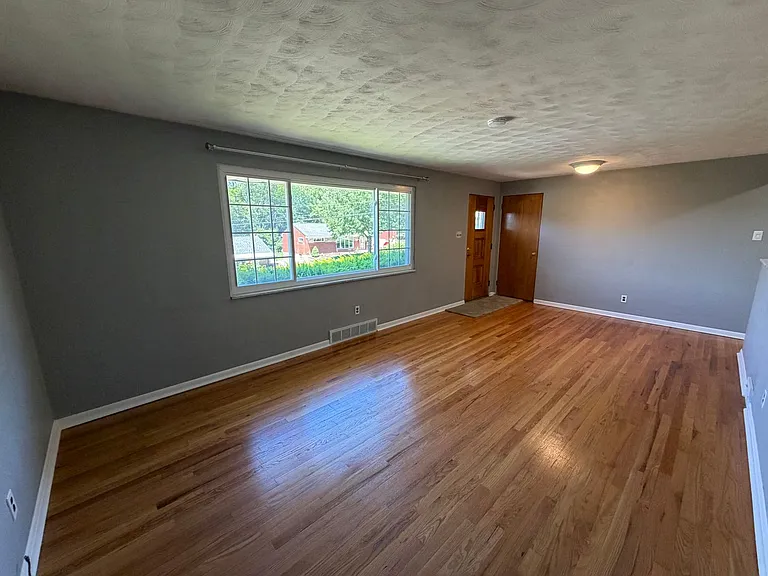 5375 Overland Trl — Photo 11