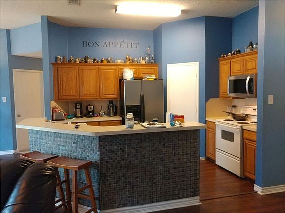 5th image of 3109 Dove Valley Ln