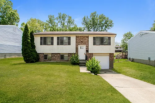 424 Merravay Dr Photo 1 424 Merravay Dr Photo 1