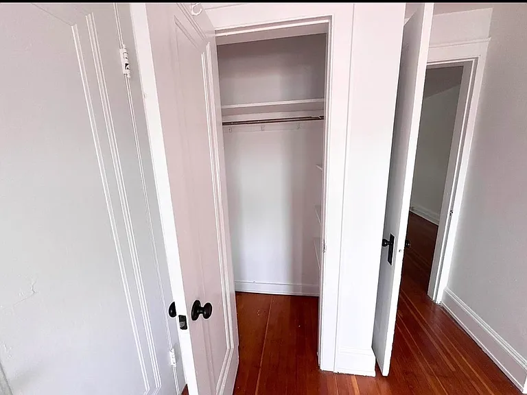 21-41 28th St #2F — Photo 5