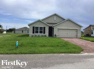 615 SW 25th Ln, Cape Coral, FL 33914