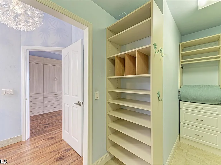 14813 Laguna Dr #401 — Photo 31