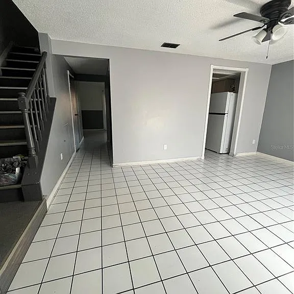 4918 Silver Oaks Vlg #F — Photo 3