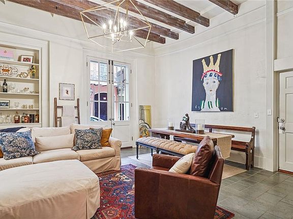 5th image of 524 Saint Philip St APT 1A