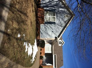 1072 Griffin Gate Dr, Lexington, KY 40511