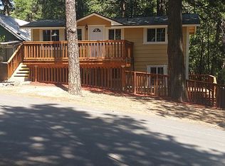 965 Deer Trl, Crestline, CA 92325
