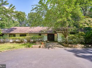 9327 Campbell Rd, Vienna, VA 22182