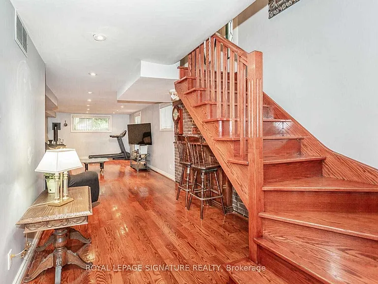 2 Hillcrest Dr — Photo 14