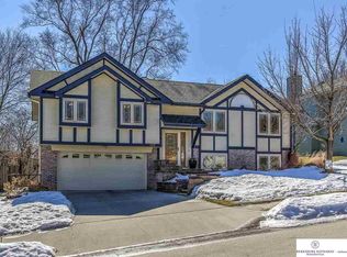 12219 Binney St, Omaha, NE 68164