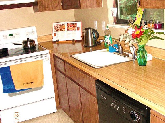 Kitchen, window view