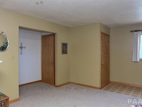 5th image of 3714 Granville Ave