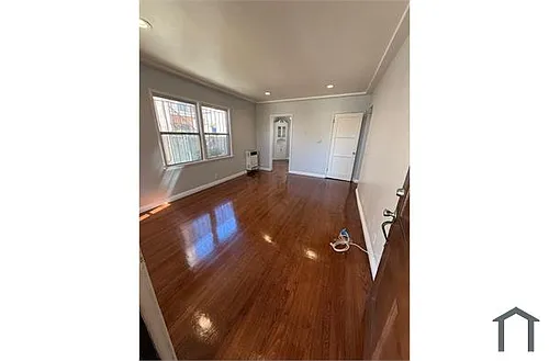 8126 S New Hampshire Ave #8126 Photo 1