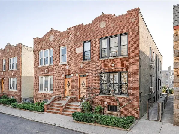 60-58 60th Rd, Maspeth, NY 11378