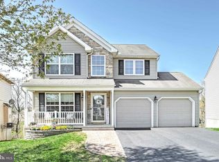 375 Thomas Armor Dr, Windsor, PA 17366