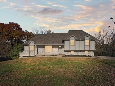 1014 N Forest Ln, Liberty, MO, 64068