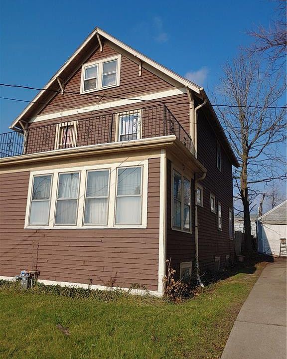 1st image of 234 Dewey Ave