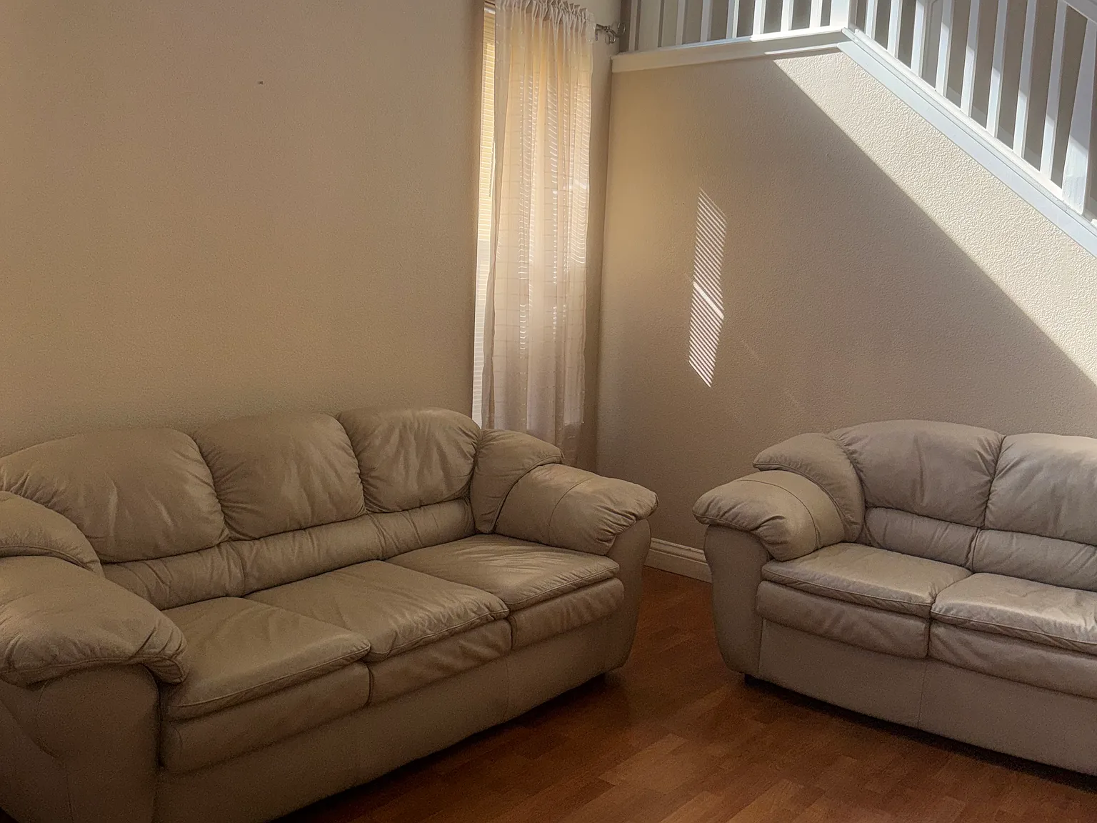 5 bed, 2395 sqft, $4,200 — Photo 3