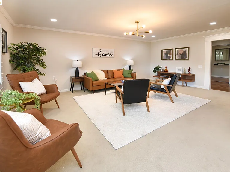 1910 Skycrest Dr #5 — Photo 18