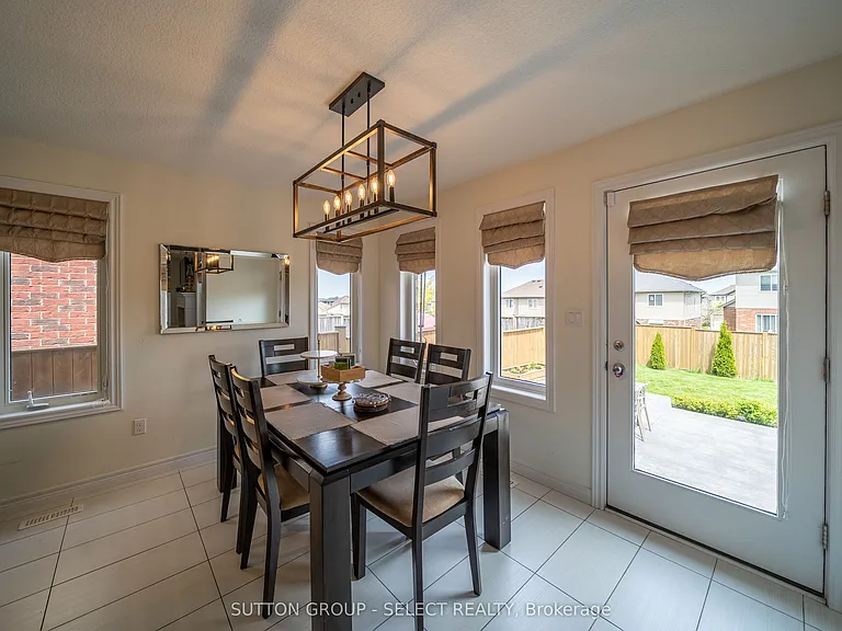 1825 Couldridge Way — Photo 5