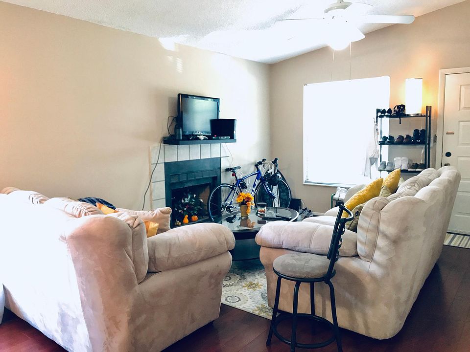 1st image of 4023 Dream Oak Pl APT 203